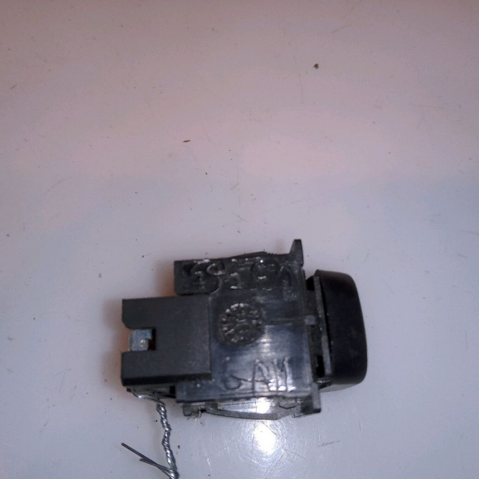 Commande lève-glace porte avant droite occasion PEUGEOT PARTNER I Phase 2 11-2002->05-2008 1.4i 3