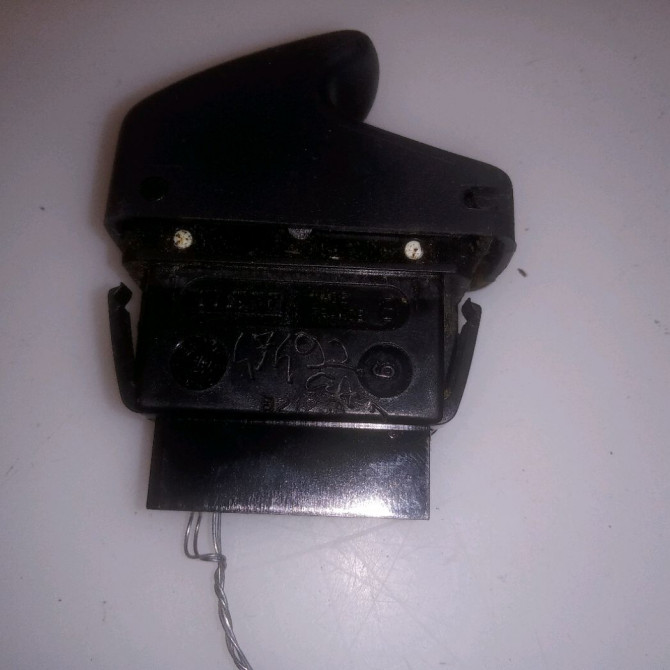 Commande lève-glace porte avant droite occasion RENAULT MEGANE I Phase 2 03-1999->06-2003 1.9 DCI 4