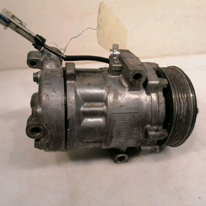 Compresseur air conditionne occasion SUZUKI SPLASH Phase 1 03-2008->12-2012 1.3 CDTI 75ch 9520084EA0 3