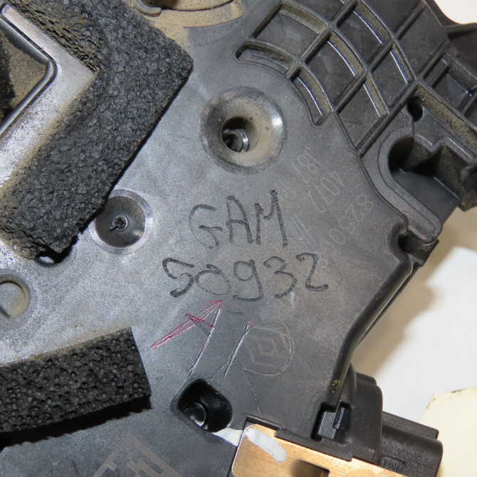 Serrure porte ard occasion RENAULT CAPTUR Phase 1 02-2013->... 0.9 90 ch 805027072R 6