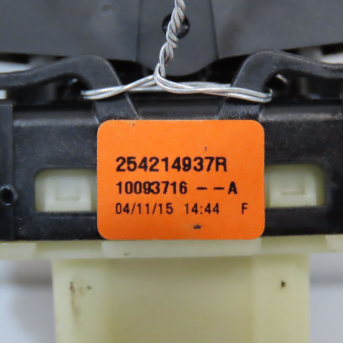 Commande lève-glace porte avant droite occasion DACIA SANDERO II Phase 1 10-2012->... 1.5 DCI 90ch 3