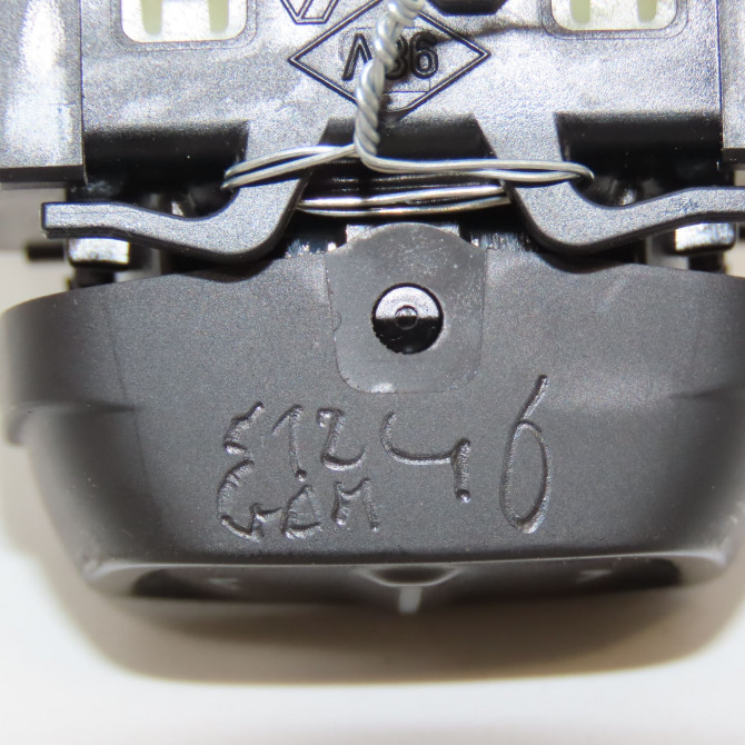 Commande lève-glace porte avant gauche occasion DACIA SANDERO II Phase 1 10-2012->... 1.5 DCI 90ch 4