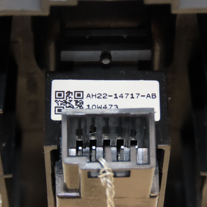 Commande leve-glace porte arrière droite occasion LAND ROVER DISCOVERY III phase 1 09-2004->09-2009 3