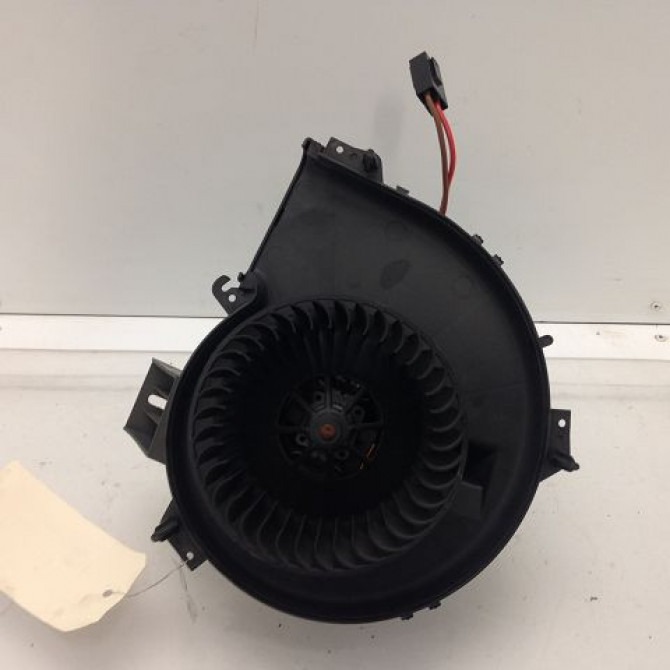 Ventilateur de chauffage occasion OPEL CORSA I Phase 1 01-1985->06-1990 1.0i 24436989 3