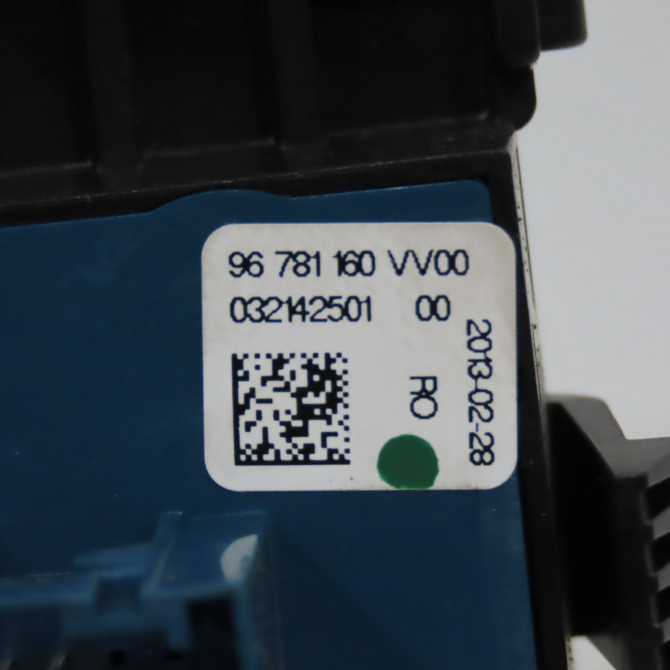 Interrupteur commande de frein a main occasion CITROEN C4 PICASSO II Phase 1 04-2013->... 1.6 e-HDi 8v 115ch 3