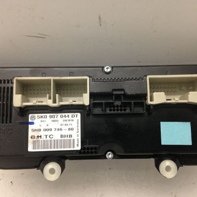 Commande de chauffage occasion VOLKSWAGEN PASSAT V Phase 1 03-2005->10-2010 2.0 TDI 16v 140ch 5K0907044HEZJU 2