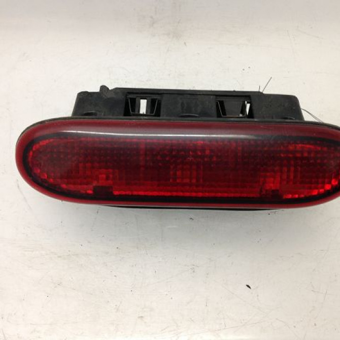 Feux stop supplementaire occasion RENAULT CLIO I Phase 3 03-1996->08-1998 1.2 7700847733 1