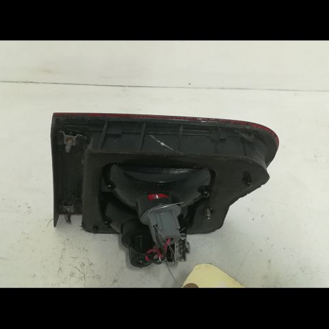 Feu arrière interieur gauche occasion HONDA CIVIC IV phase 1 11-1991->04-1996 1.5i 90ch 2