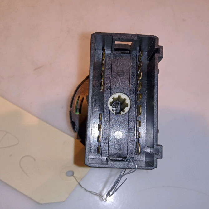 Interrupteur commande de phares occasion VOLKSWAGEN PASSAT IV Phase 2 10-2000->03-2005 1.9 TDI 130ch 1C0941531A20H 2