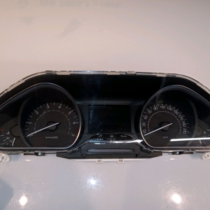 Compteur occasion PEUGEOT 208 208 Phase 1 2012-03-01->2015-09-30 1.2 VTI 82ch 9822633180 1