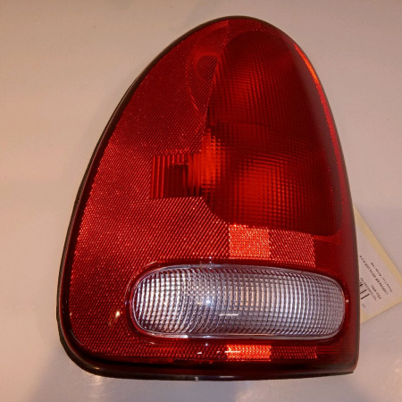 Feu arrière gauche occasion CHRYSLER VOYAGER III VOYAGER III Phase 1 1996-10-01->2001-03-31 2.4i 16v 150ch