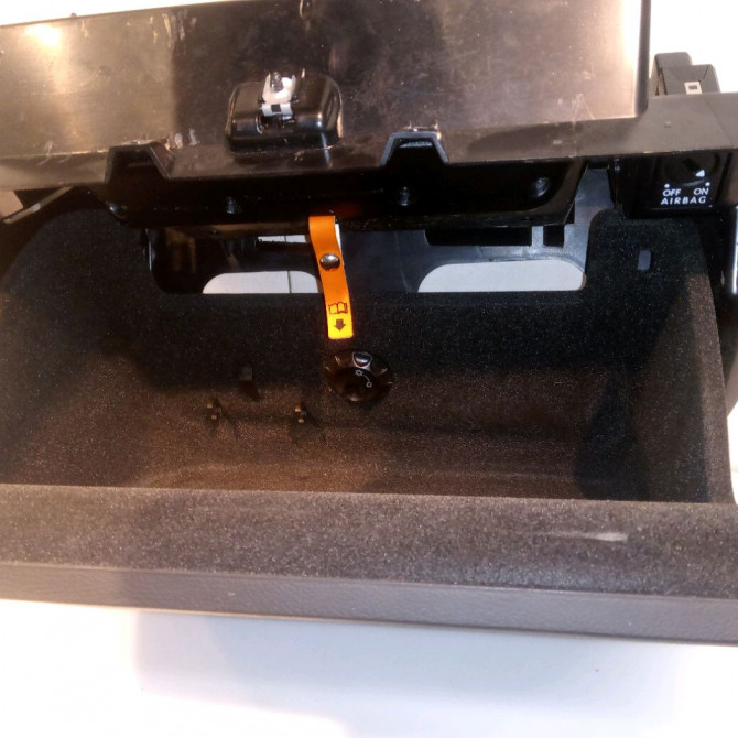 Boite à gants occasion VOLKSWAGEN PASSAT V Phase 1 04-1995->04-1999 2.0 TDI 140ch 3C1857114E9B9 3