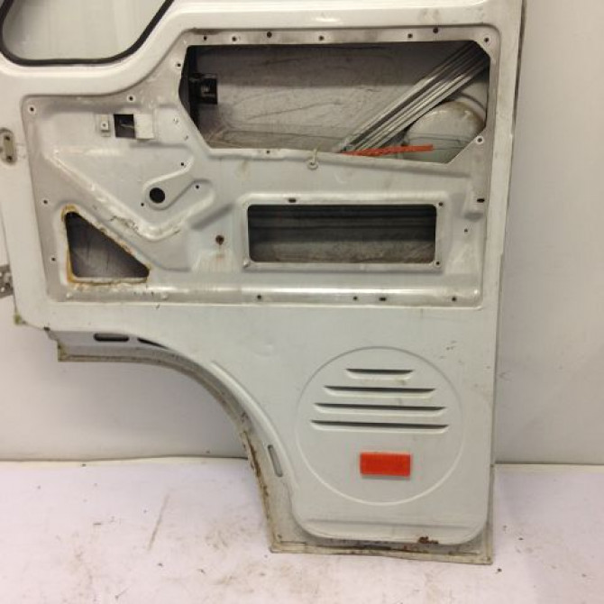 Porte avant droite occasion RENAULT MASTER I 5