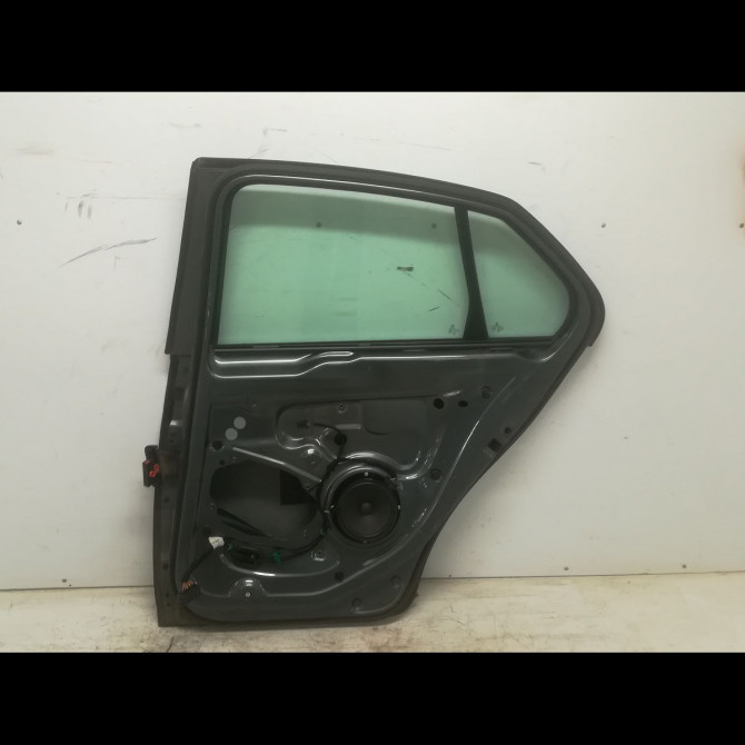 Porte arrière droite occasion VOLKSWAGEN JETTA III Phase 1 09-2005->12-2010 1.9 TDI 105ch 1K5833302Q 2