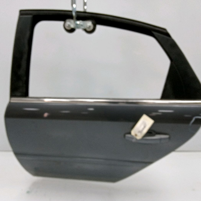 Porte arrière gauche occasion OPEL VECTRA III Phase 1 06-2002->10-2005 2.2 DTI 16v 125ch 93175839 1