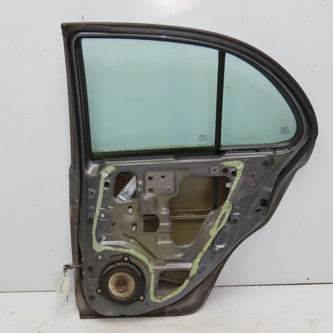 Porte arrière droite occasion NISSAN MICRA III Phase 1 01-2003->07-2005 1.2i 80ch 82100AX130 2