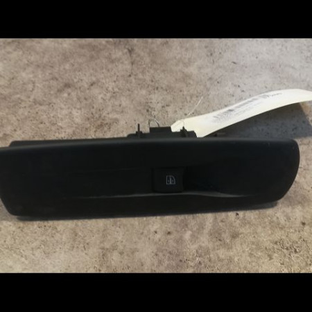 Commande lève-glace porte avant droite occasion RENAULT MEGANE III Phase 3 10-2013->... 1.5 DCI 95ch