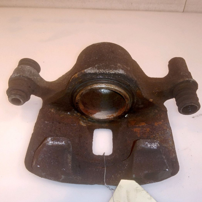 Etrier de frein avant droit occasion HYUNDAI GETZ Phase 1 09-2002->11-2005 1.1i 5818125A00 2