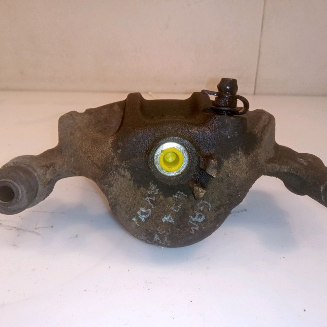 Etrier de frein avant droit occasion HYUNDAI GETZ Phase 1 09-2002->11-2005 1.1i 5818125A00 3