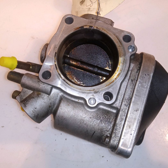 Boitier papillon occasion VOLKSWAGEN GOLF V Phase 1 11-2003->10-2008 1.6 102ch 6A133062AB 2