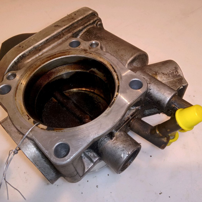 Boitier papillon occasion VOLKSWAGEN GOLF V Phase 1 11-2003->10-2008 1.6 102ch 6A133062AB 3