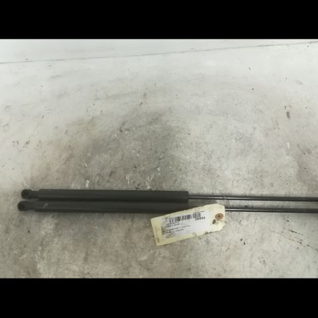 Verin droit hayon occasion PEUGEOT 206 + Phase 1 03-2009->05-2013 1.4 HDI 70ch 8731E6