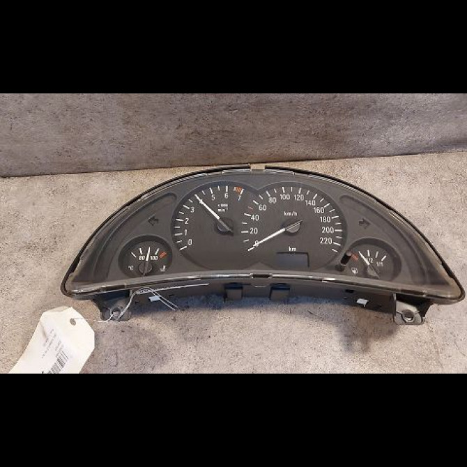 Compteur occasion OPEL CORSA III Phase 1 10-2000->08-2003 1.2i 16v 75ch 1