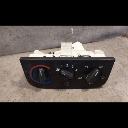 Commande de chauffage occasion OPEL CORSA III Phase 1 10-2000->08-2003 1.2i 16v 75ch 9196202