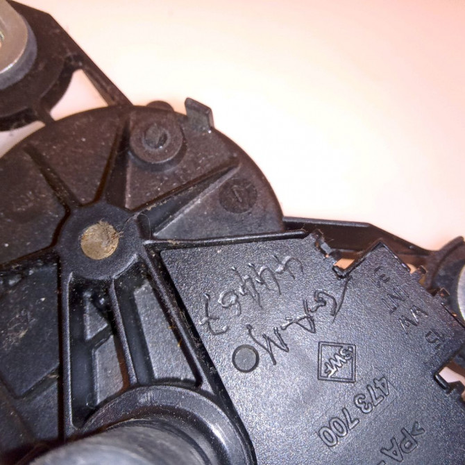 Moteur essuie-glace arrière occasion SEAT IBIZA IV Phase 1 05-2008->01-2012 1.6 TDI 105ch 6J4955711 3