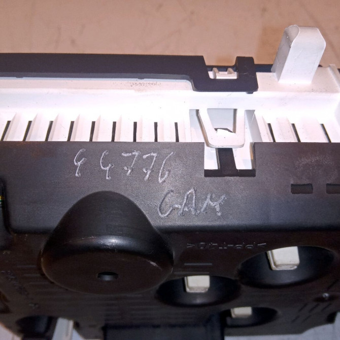 Compteur occasion RENAULT MODUS Phase 1 09-2004->12-2007 1.5 DCI 65ch 8200617794 4