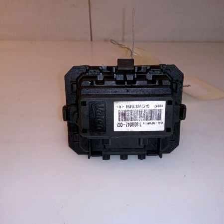 Resistance de chauffage occasion RENAULT TWINGO II Phase 1 06-2007->11-2011 1.2i 16v 75ch 7701060006