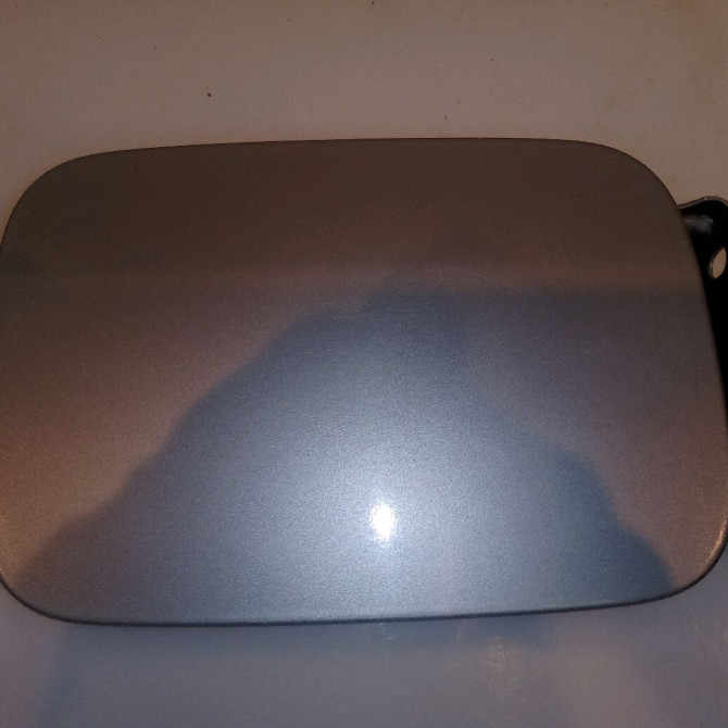 Volet de trappe carburant occasion  1687500106 1