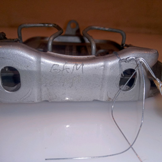 Volet de trappe carburant occasion  1687500106 3