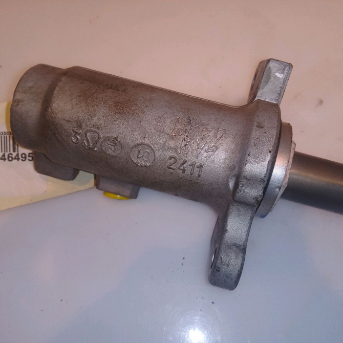 Maitre cylindre occasion  64300001 2