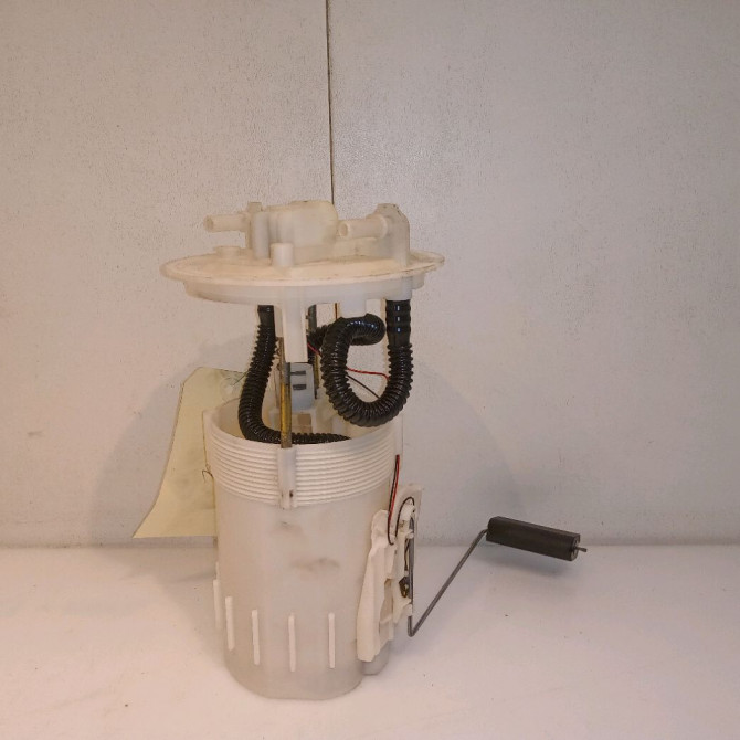 Jauge a carburant occasion RENAULT LAGUNA II Phase 2 03-2005->09-2007 1.9 DCI 110ch 8200465952 3