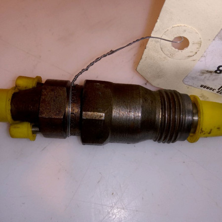 Injecteur occasion RENAULT 21 Phase 2 07-1989->09-1994 2.1 D 8v 75ch 7701033666
