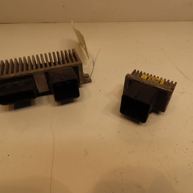 Boitier de préchauffage occasion OPEL VIVARO I Phase 2 08-2006->... 2.0 CDTI 16v 90ch 93862497 2