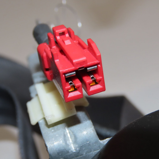 Ceinture avant gauche occasion MITSUBISHI SPACE STAR II Phase 1 10-1998->03-2006 1.3i 85ch 7000C668 4