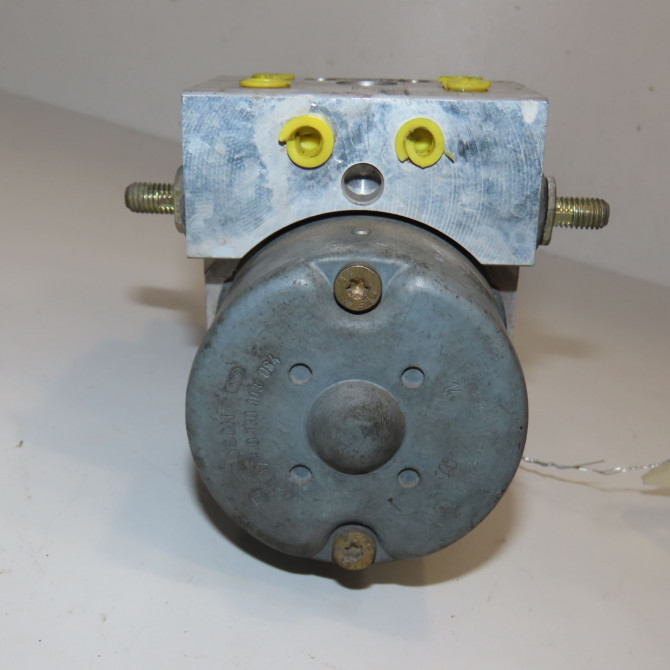 Unité hydraulique ABS occasion MITSUBISHI SPACE STAR II Phase 1 10-1998->03-2006 1.3i 85ch MR334810 3