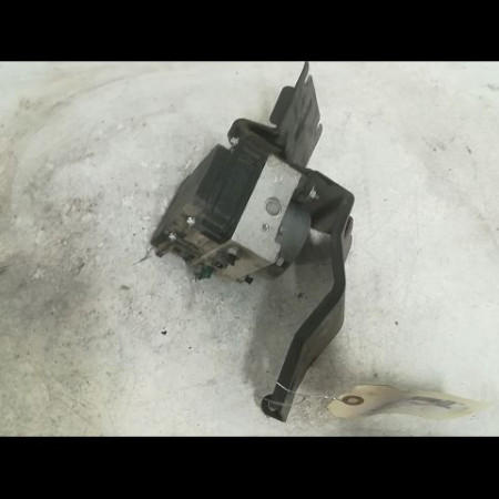 Unité hydraulique ABS occasion RENAULT CLIO CAMPUS II Phase 2 07-2009->12-2012 1.5 DCI 85ch 7701070807