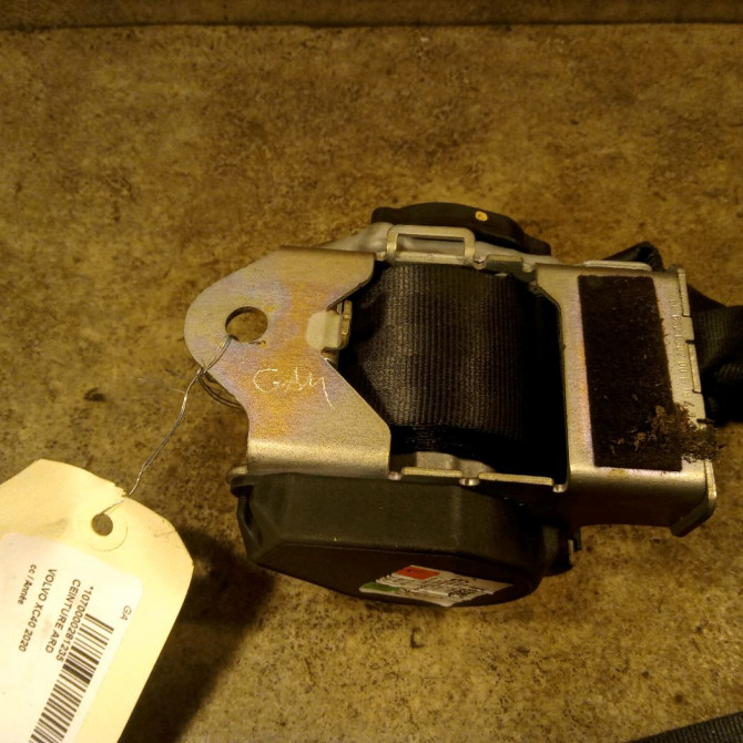 Ceinture arrière droite occasion VOLVO XC40 32239872 3
