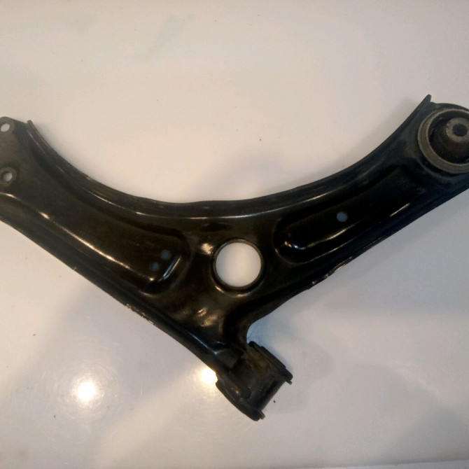 Triangle inf avg occasion SKODA YETI 1K0407151BL 2