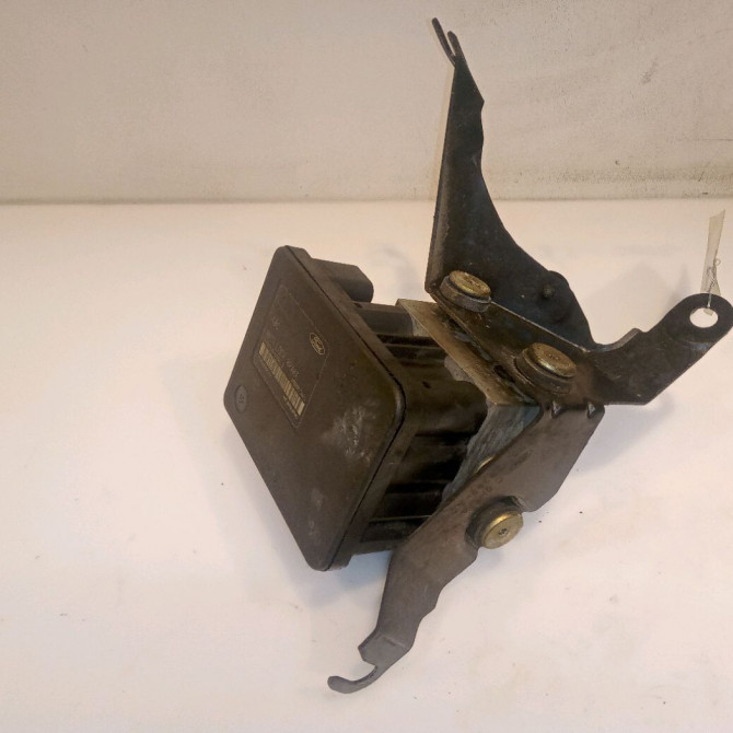 Unité hydraulique ABS occasion FORD FIESTA V Phase 1 09-2002->10-2005 1.4i 1146149 3