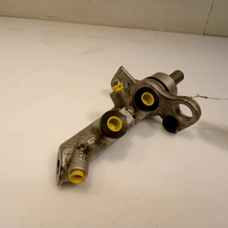 Maitre cylindre occasion RENAULT MEGANE II Phase 1 09-2003->12-2005 1.6 16v 7701207697