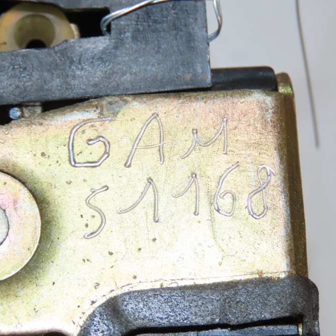 Serrure porte avd occasion MITSUBISHI SPACE STAR II Phase 1 10-1998->03-2006 1.3i 85ch MR912016 4