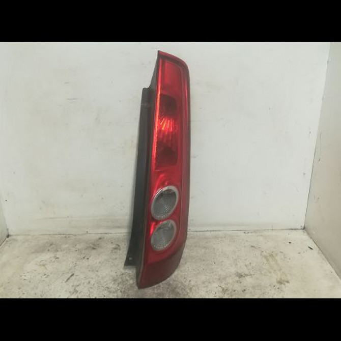 Feu arrière droit occasion FORD FIESTA V Phase 2 10-2005->10-2008 1.4 TDCI 1432269 1