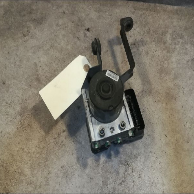 Unité hydraulique ABS occasion FORD CMAX I Phase 1 09-2003->03-2007 2.0 TDCI 135ch 1321700 2