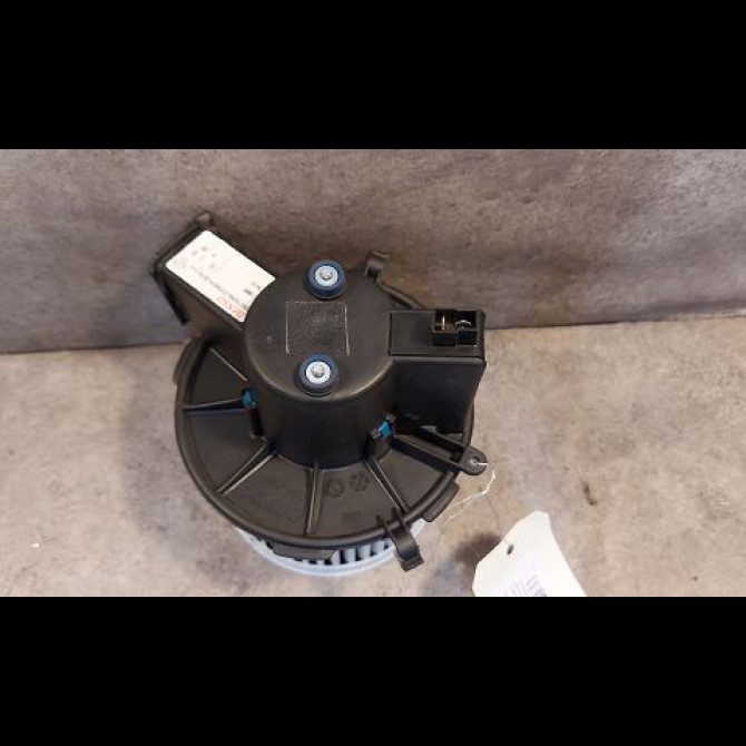 Ventilateur de chauffage occasion FIAT PANDA II Phase 1 09-2003->12-2012 1.3 DT MULTIJET 16v 70ch 77364885 2