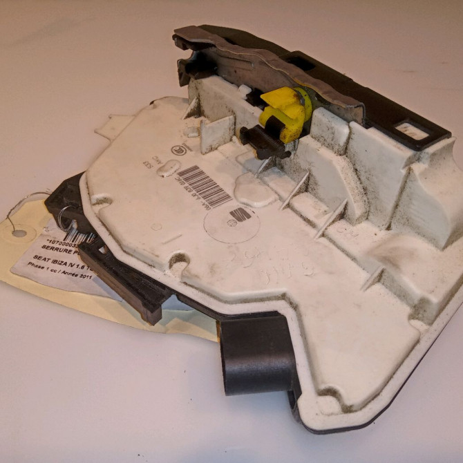 Serrure porte ard occasion SEAT IBIZA IV Phase 1 05-2008->01-2012 1.6 TDI 105ch 6J0839016J 2