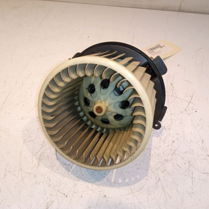Ventilateur de chauffage occasion PEUGEOT 307 Phase 1 04-2001->06-2005 2.0 HDI 90ch 6441R0 1